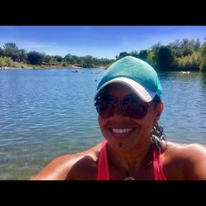 Meet your Posher, Shirlene